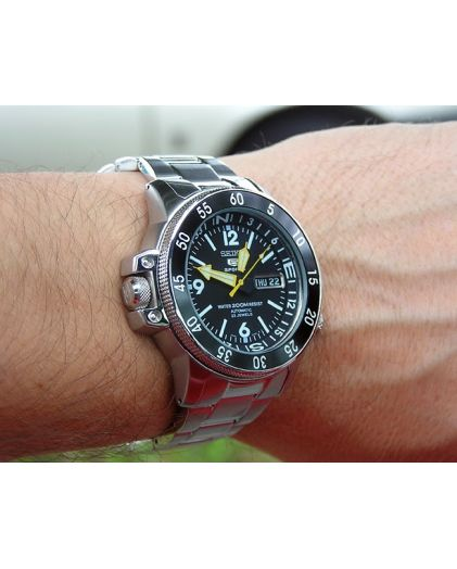 Seiko 5 Automatic SKZ211K1 Watch New with Tags